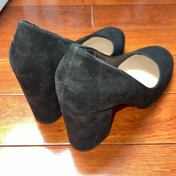 Brand new suede heels - Picture 3 of 4